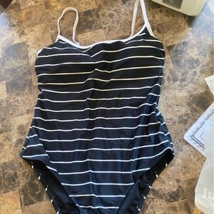 CUPSHE Striped Black & White One-Piece Swimsuit NEW Large